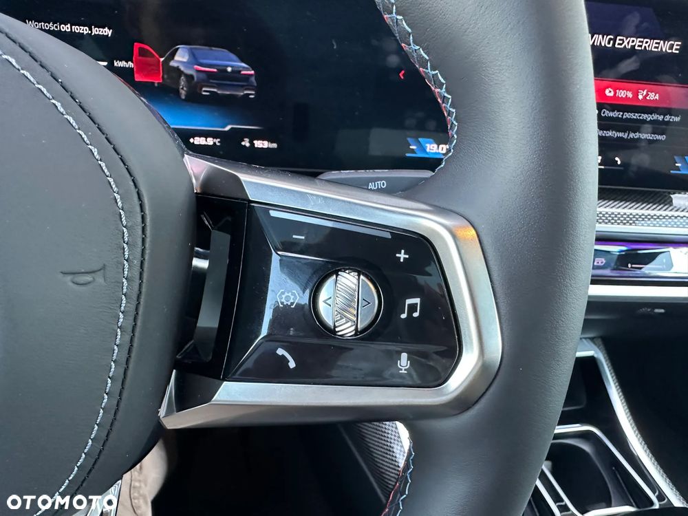 BMW i7 105.7kWh M70 xDrive - 13
