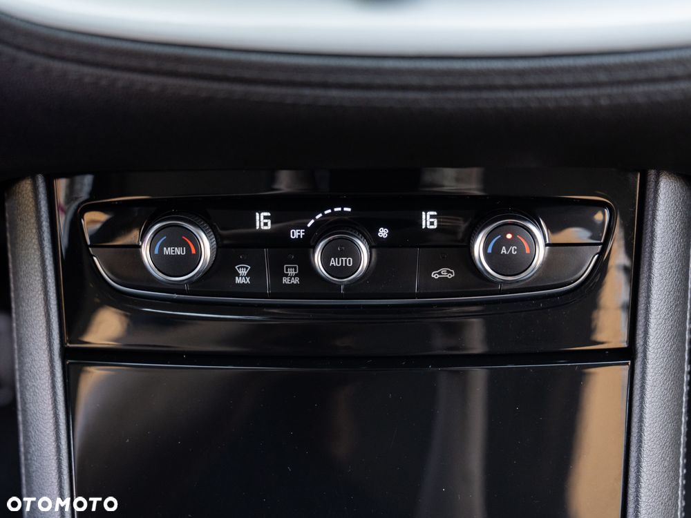 Opel Grandland X 1.2 Start/Stop Business Edition - 33