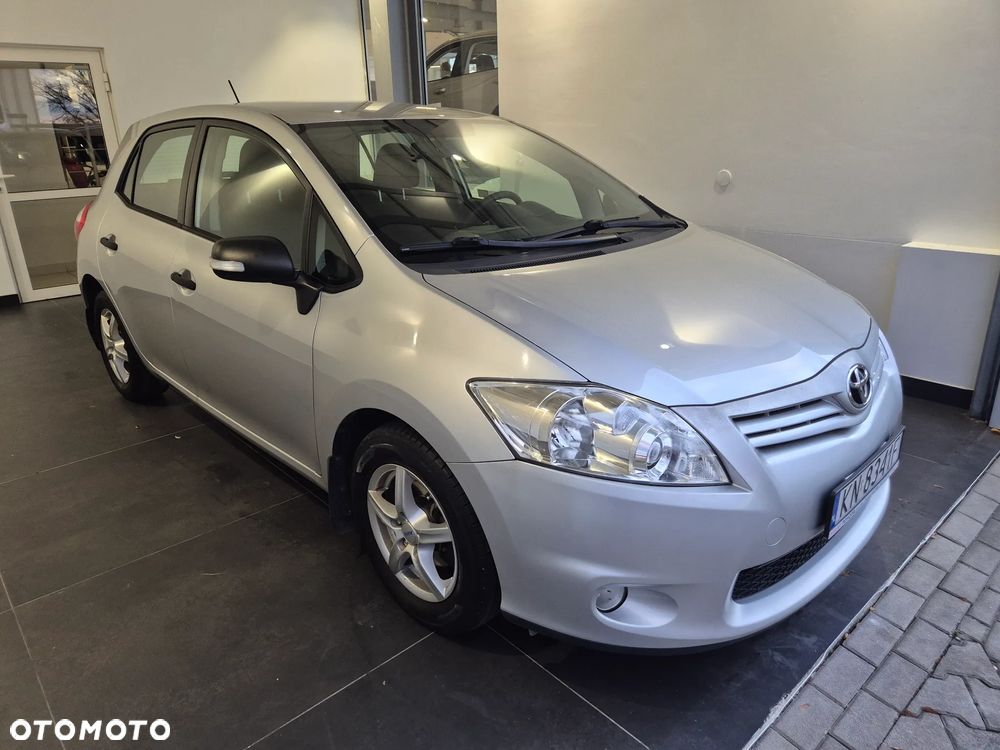Toyota Auris 1.33 VVT-i Active - 1