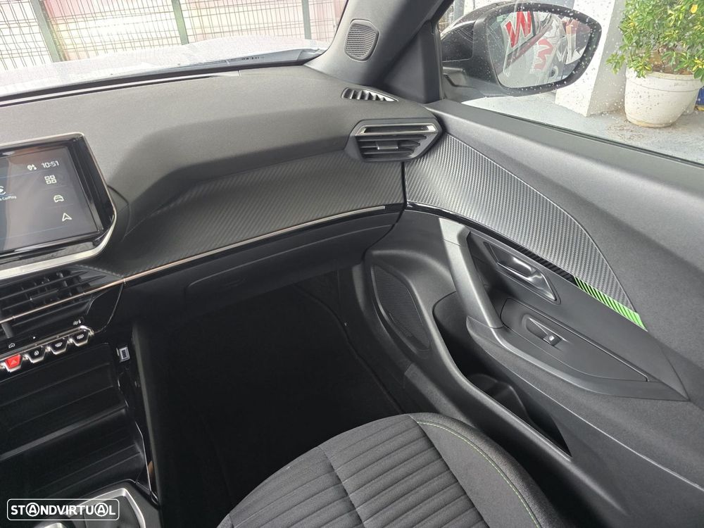 Peugeot 2008 1.2 PureTech Active - 18
