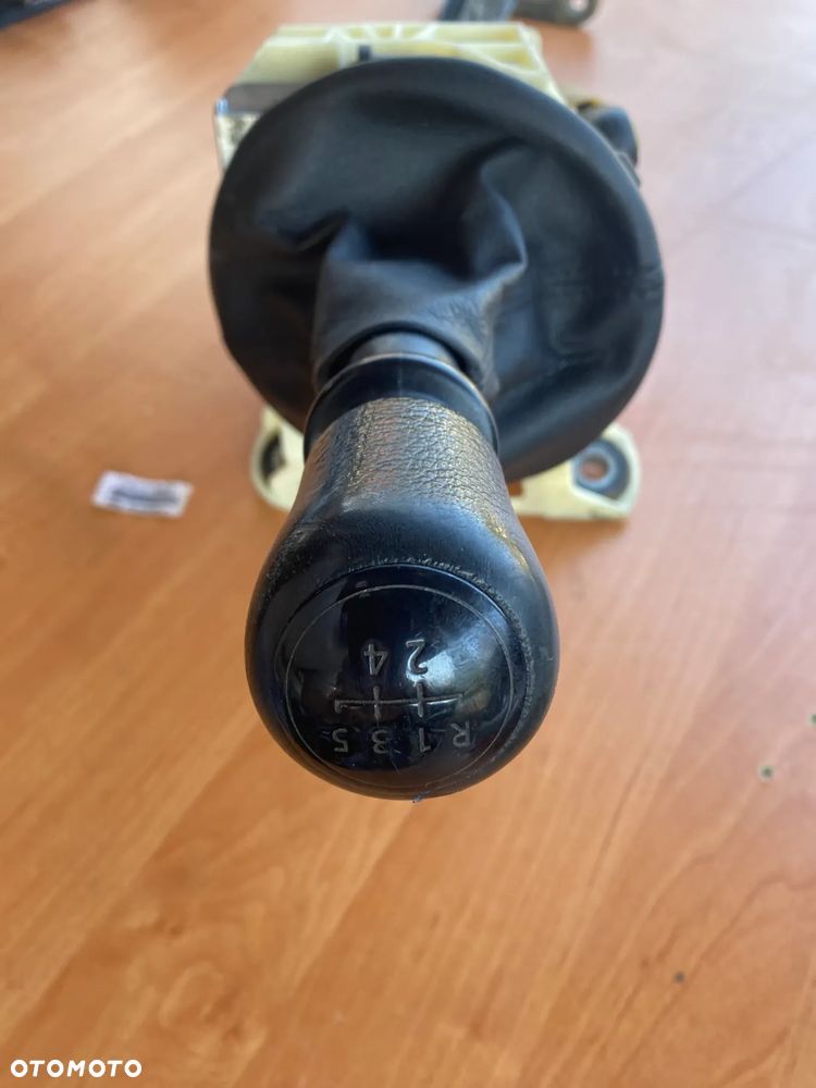 MIESZEK DŻWIGNIA LEWAREK ZMIANY BIEGÓW VOLKSWAGEN VW TRANSPORTER T57H1711877AA - 9