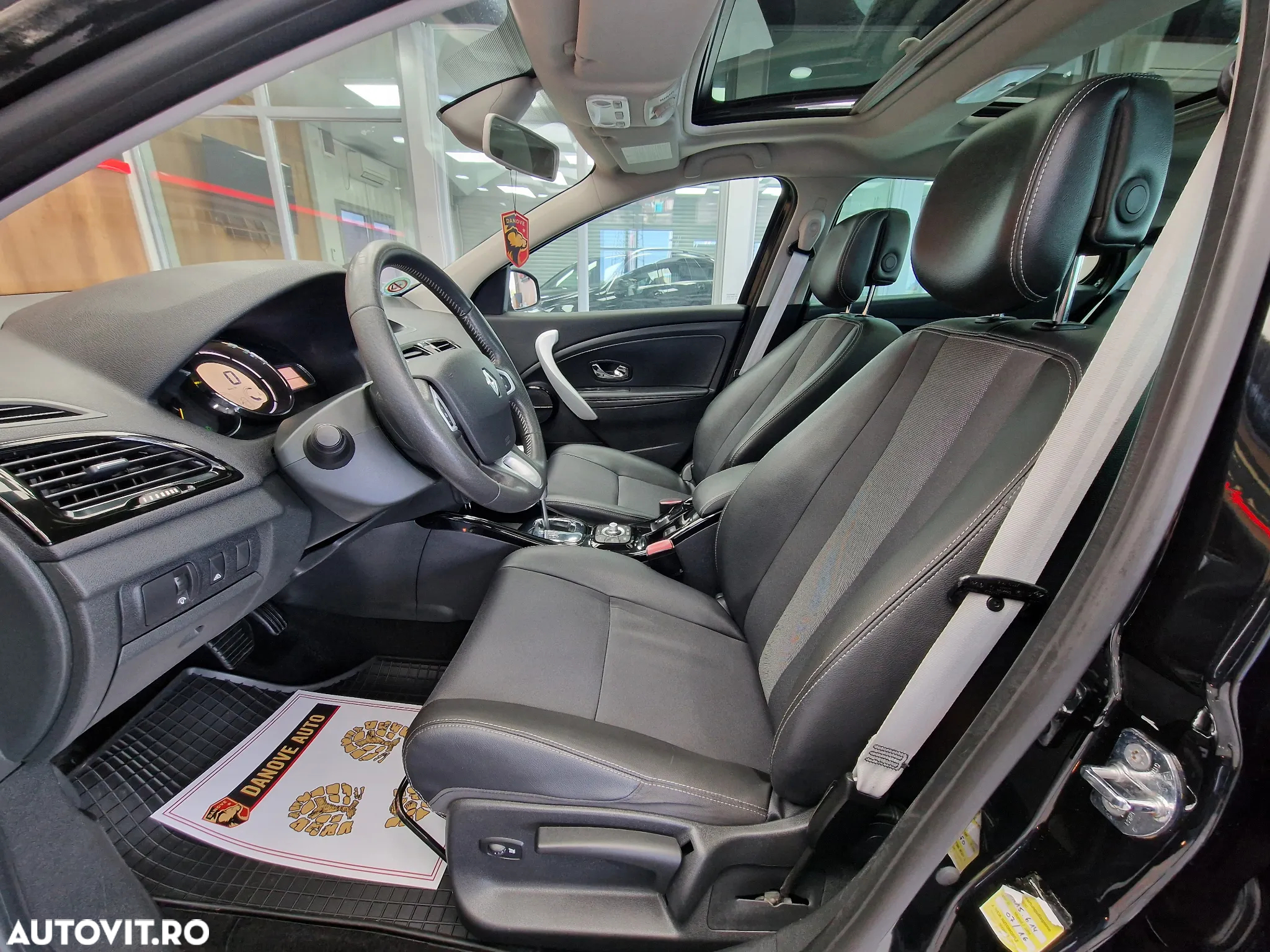 Renault Megane dCi 110 FAP EDC Bose Edition - 6