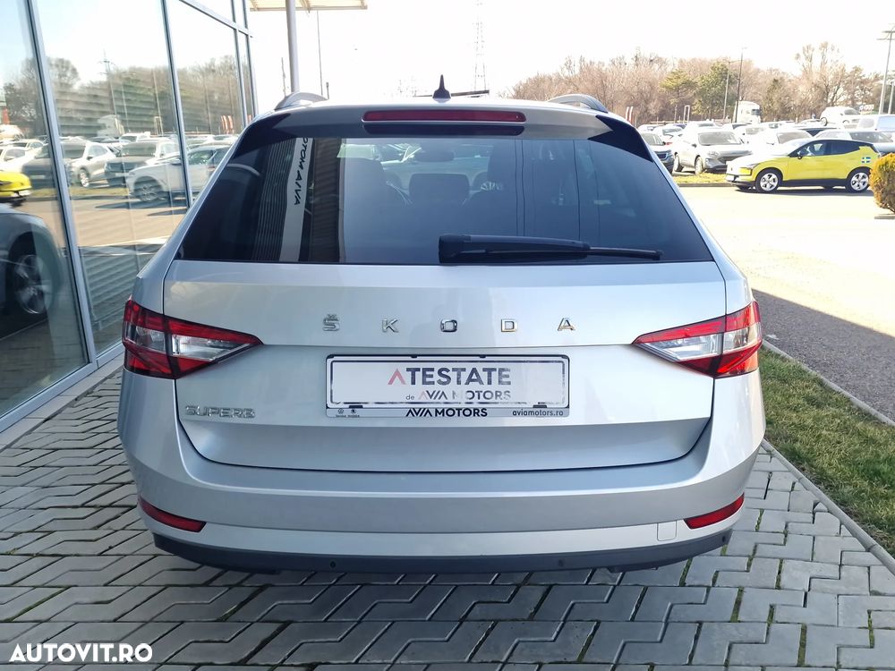 Skoda Superb 2.0 TDI DSG Ambition - 7