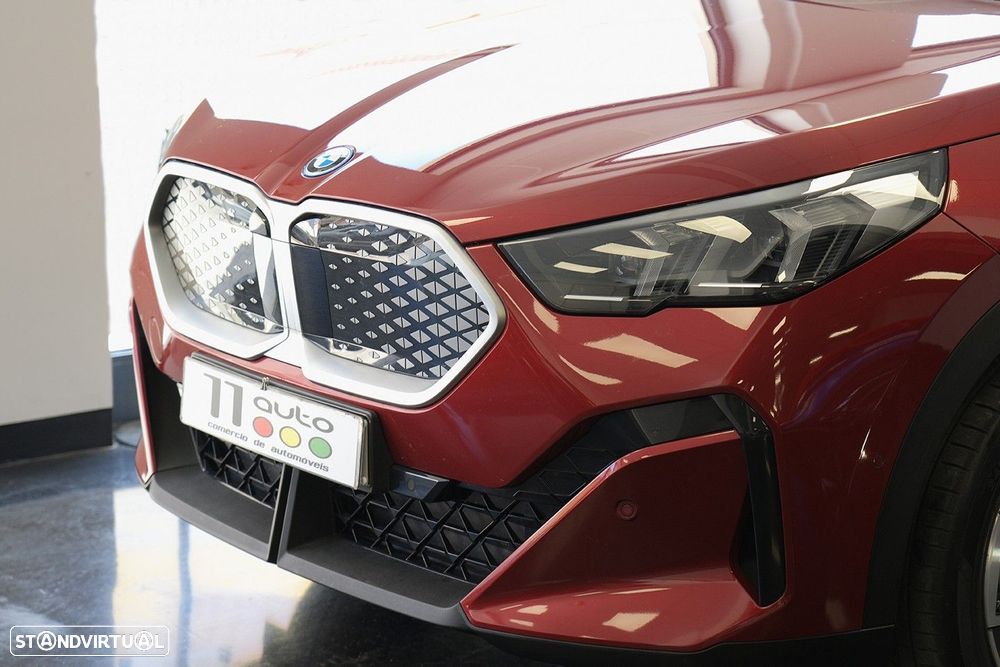 BMW iX2 eDrive20 - 2