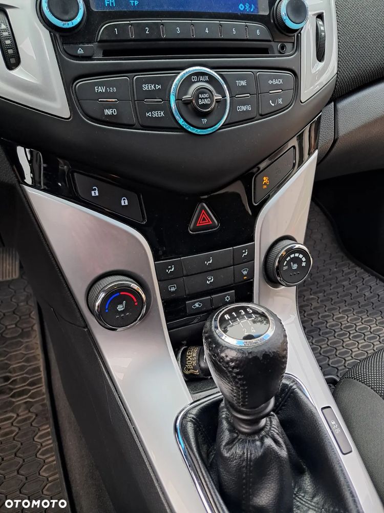Chevrolet Cruze 1.8 LTZ+ - 8