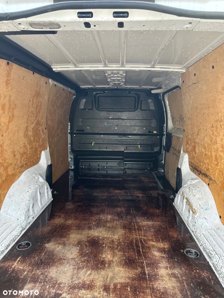 Opel Vivaro - 14