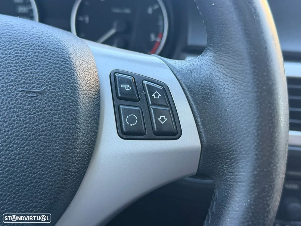 BMW 320 d Exclusive - 12