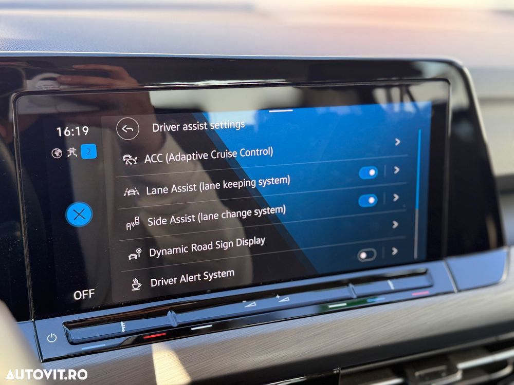 Volkswagen Golf 1.5 TSI ACT OPF BlueMotion DSG IQ.DRIVE - 23