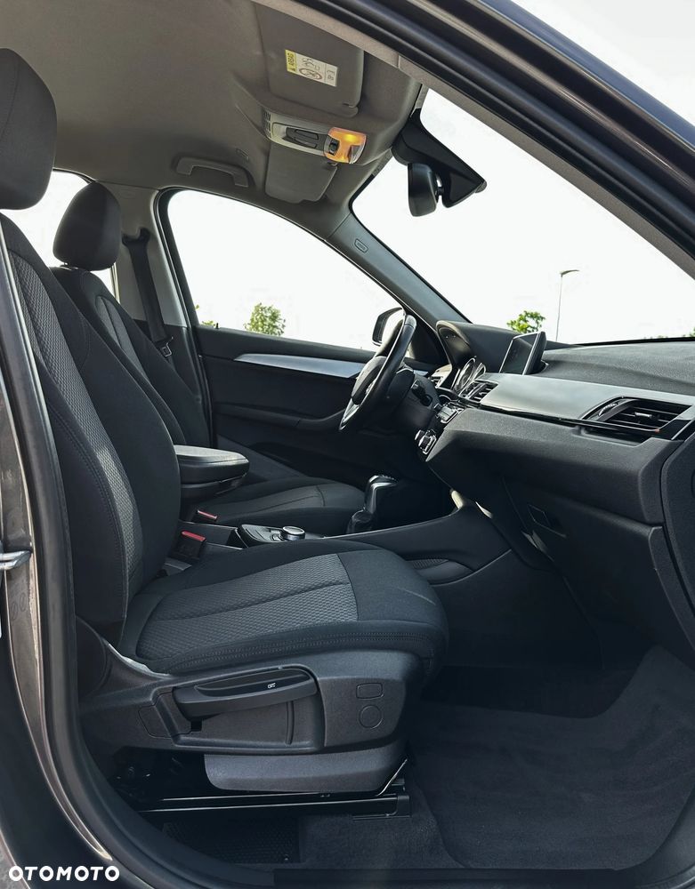 BMW X1 xDrive25e Sport Line - 25