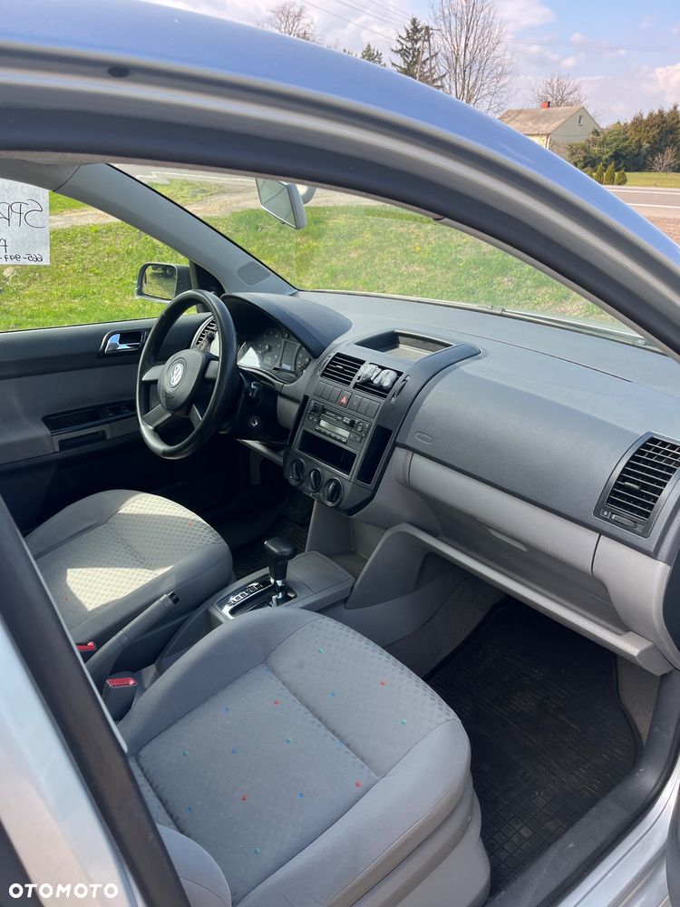 Volkswagen Polo 1.4 16V Trendline - 6