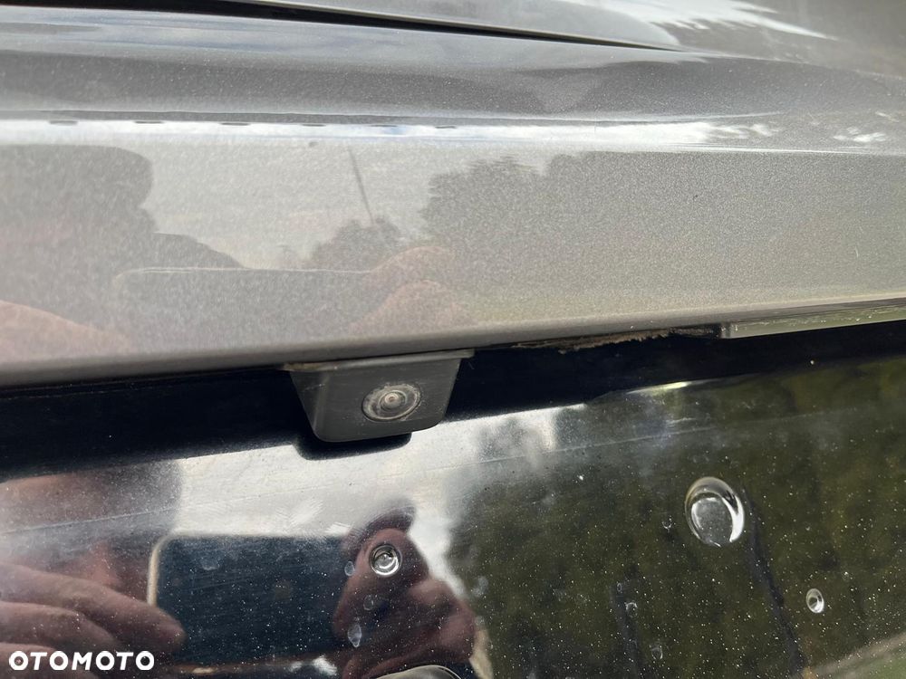 Peugeot 208 BlueHDi 100 Allure - 8