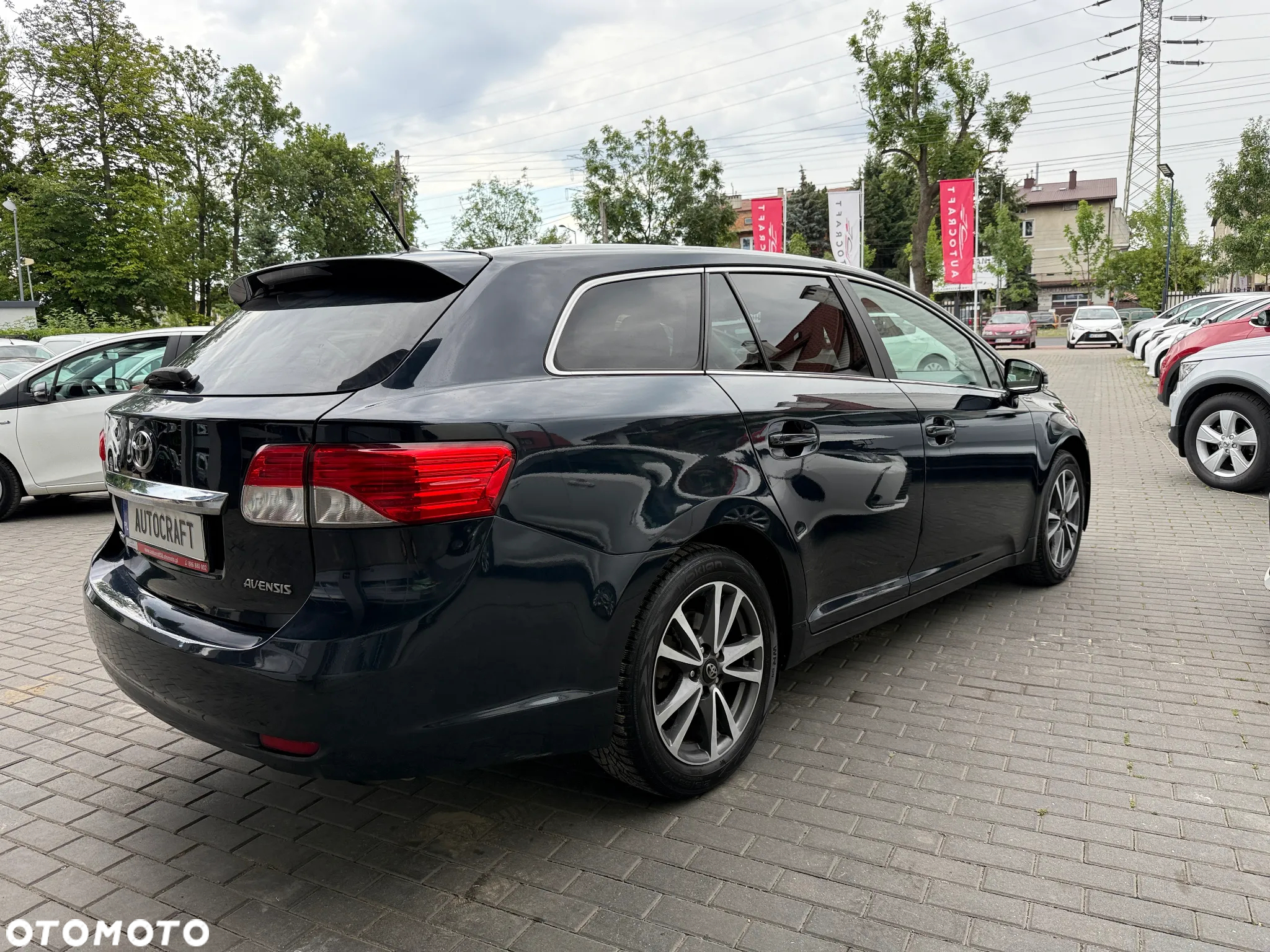 Toyota Avensis 1.8 Premium MS - 29