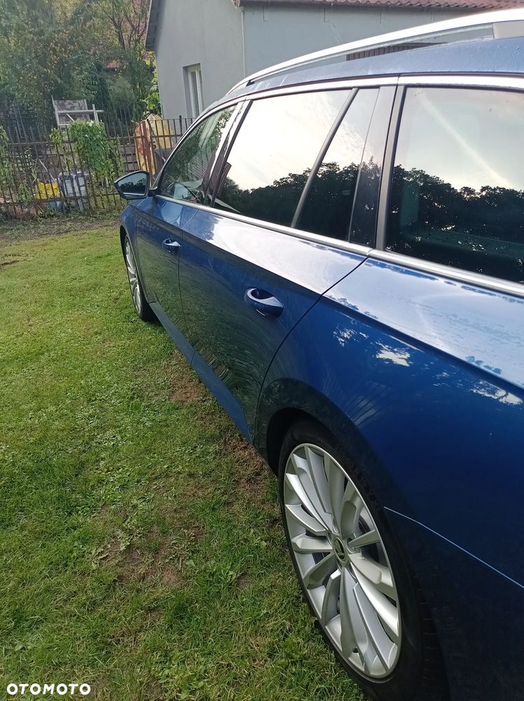 Skoda Superb 2.0 TDI SCR Style DSG - 24