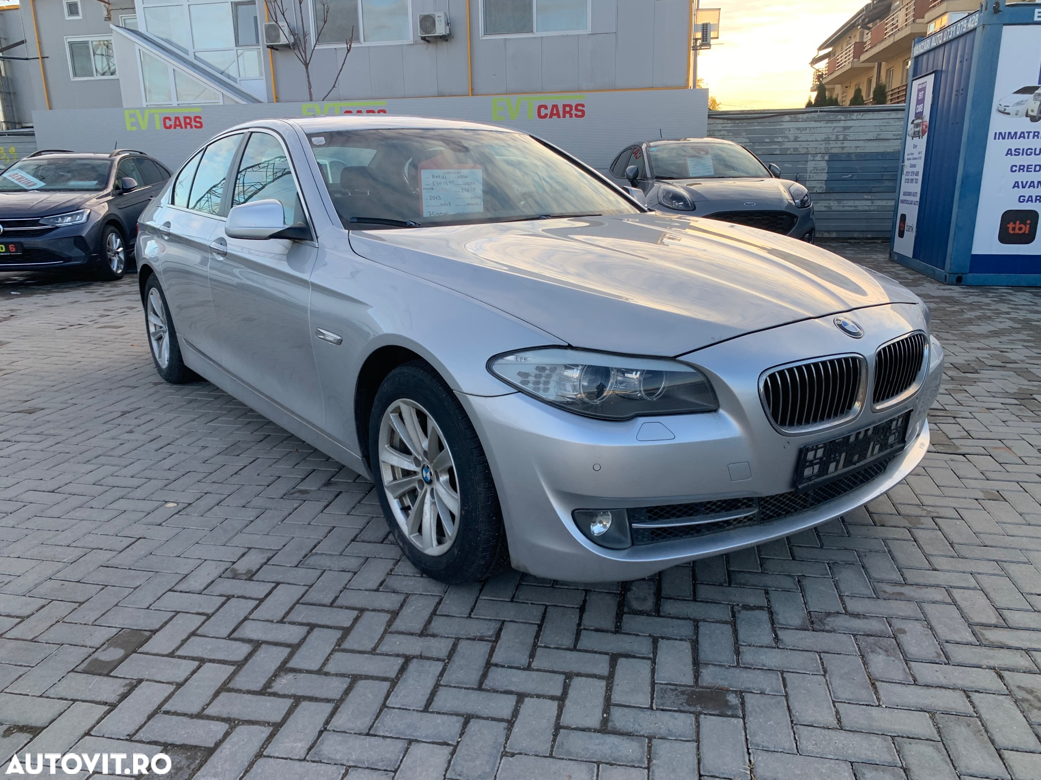 BMW Seria 5 530d xDrive - 9