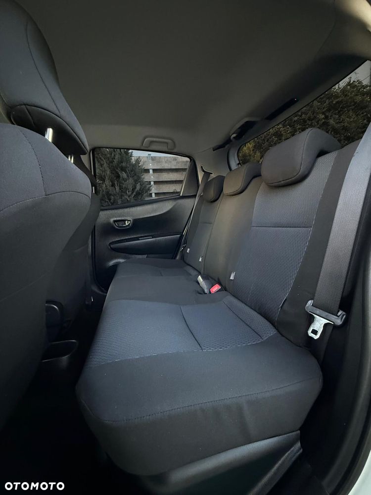 Toyota Yaris - 35