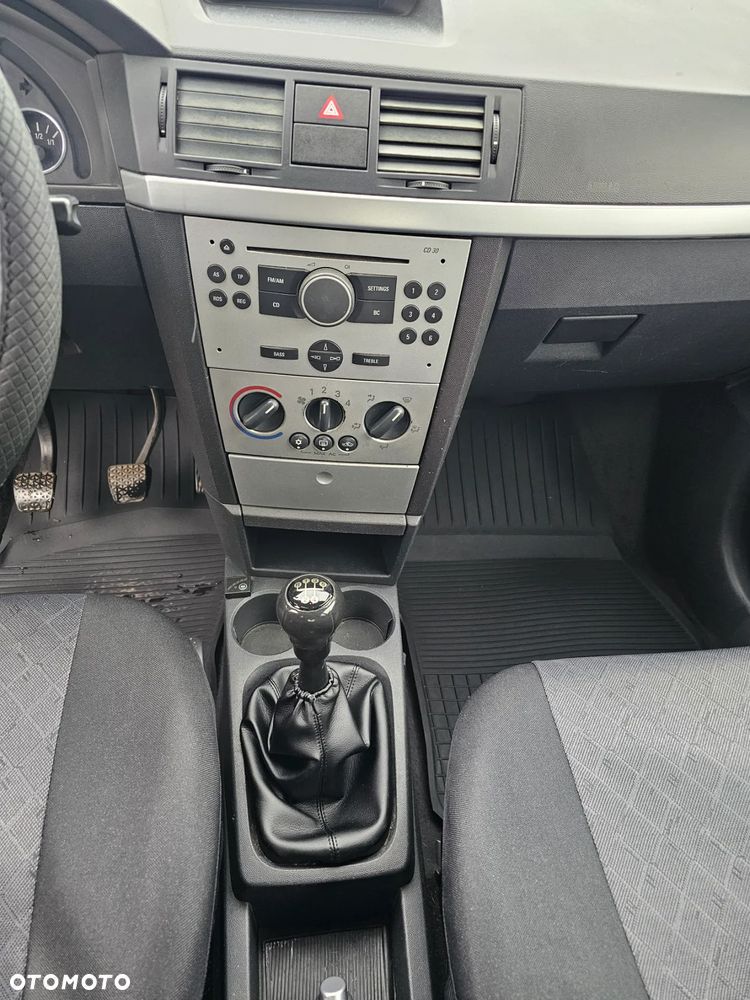Opel Meriva 1.6 16V (Essentia) - 8