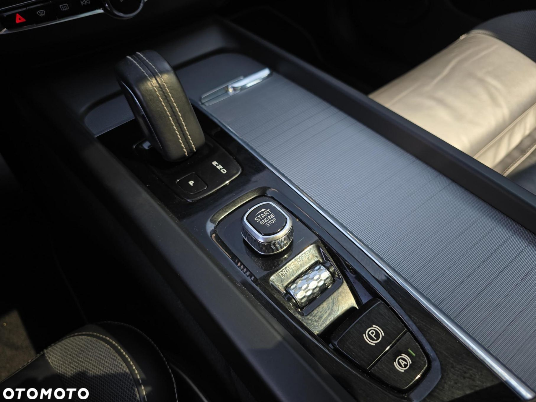 Volvo XC 60 - 22