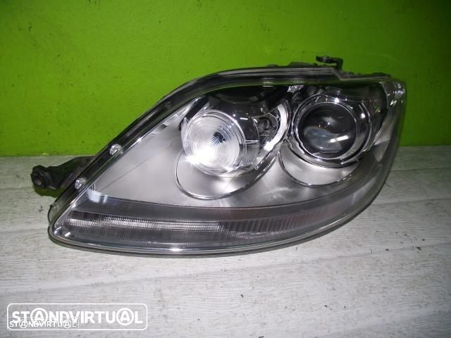 Farol Xénon Esquerdo Volkswagen Golf Plus - 2005 / 2009 - F1067 - 2