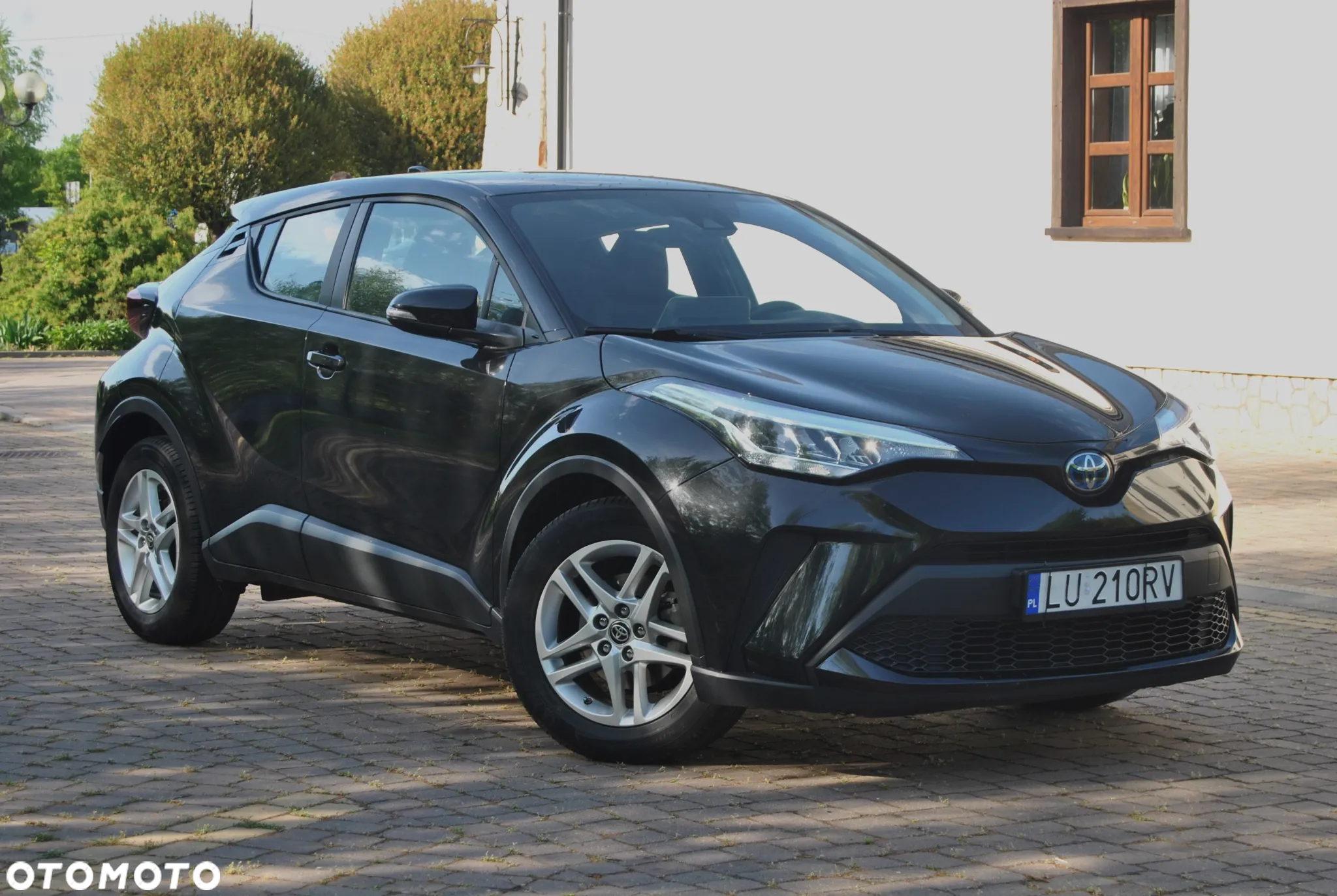 Toyota C-HR Hybrid Style Selection - 2