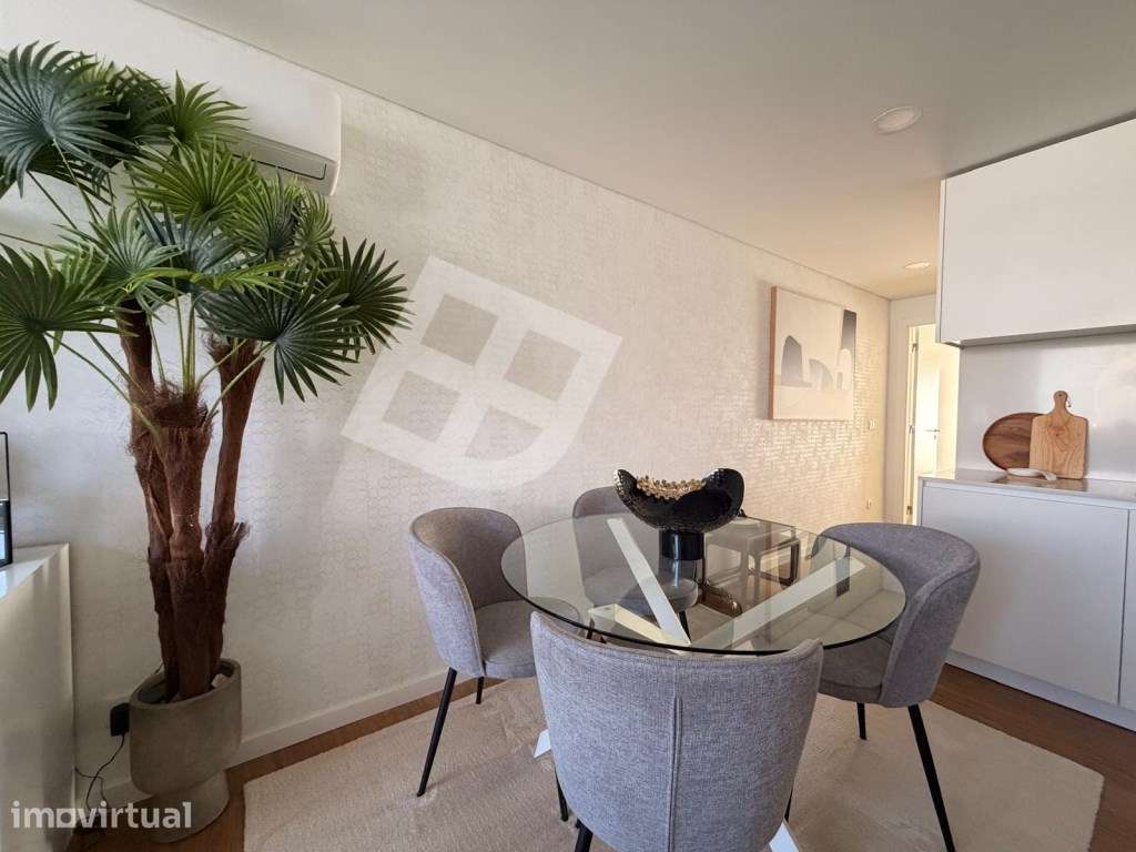 Apartamento T2 Implex Mobilado - Centro de Aveiro - Grande imagem: 5/24