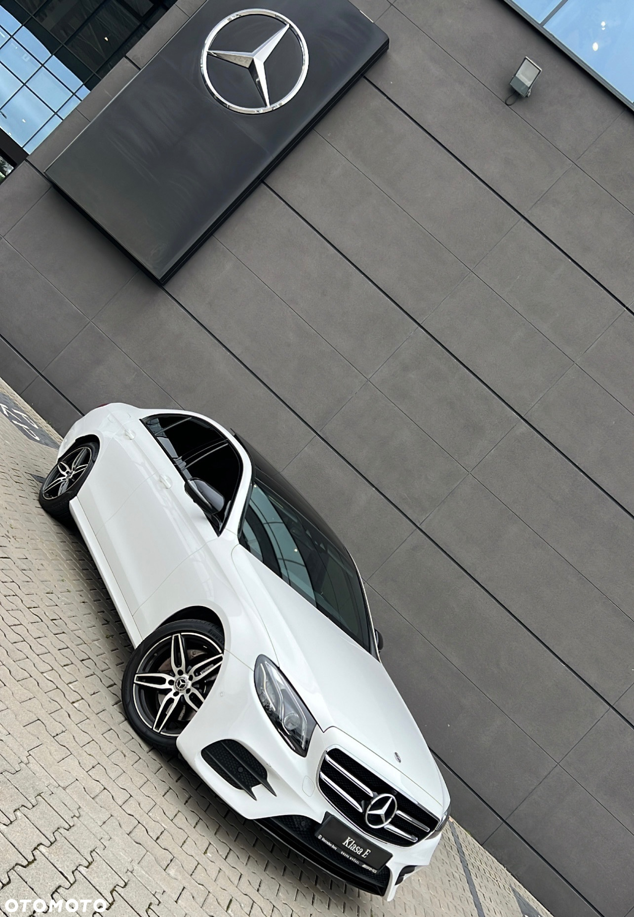 Mercedes-Benz Klasa E 220 d 4-Matic 9G-TRONIC - 7