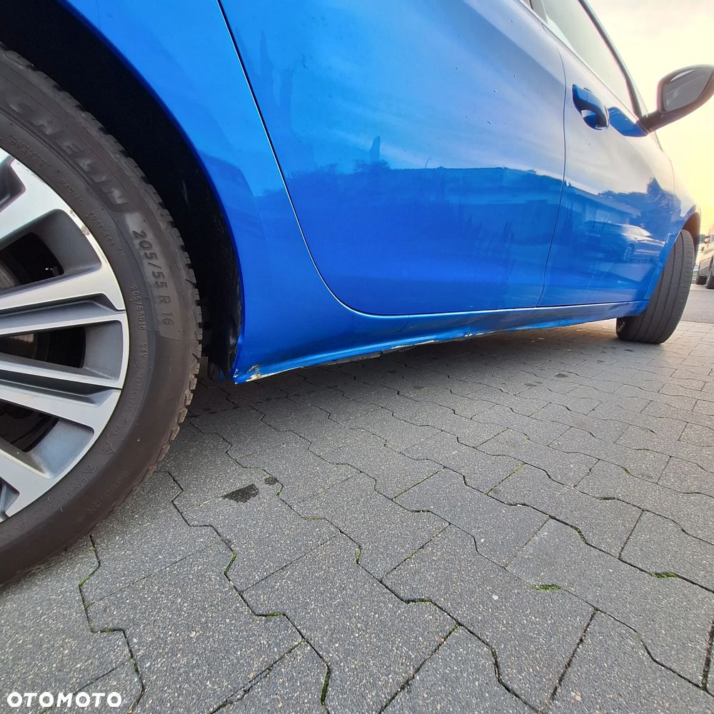 Peugeot 308 PureTech 130 GPF EAT8 Stop & Start Tech Edition - 11