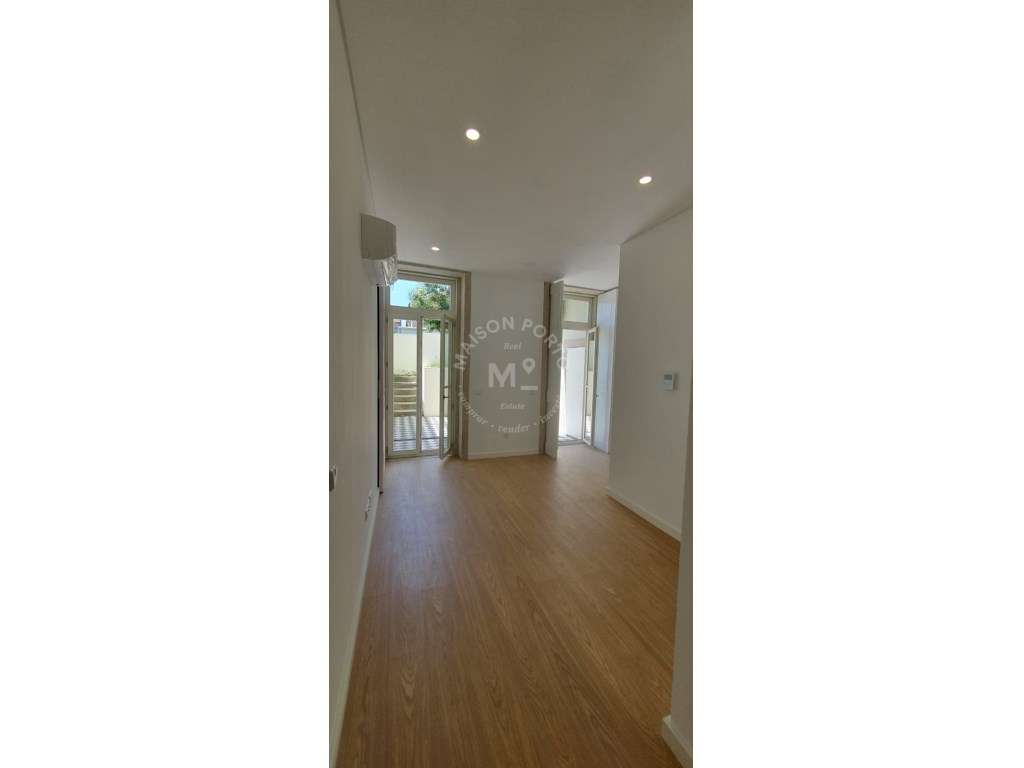 Apartamento T0+1 na Rua do Bonjardim, Porto - Grande imagem: 3/10