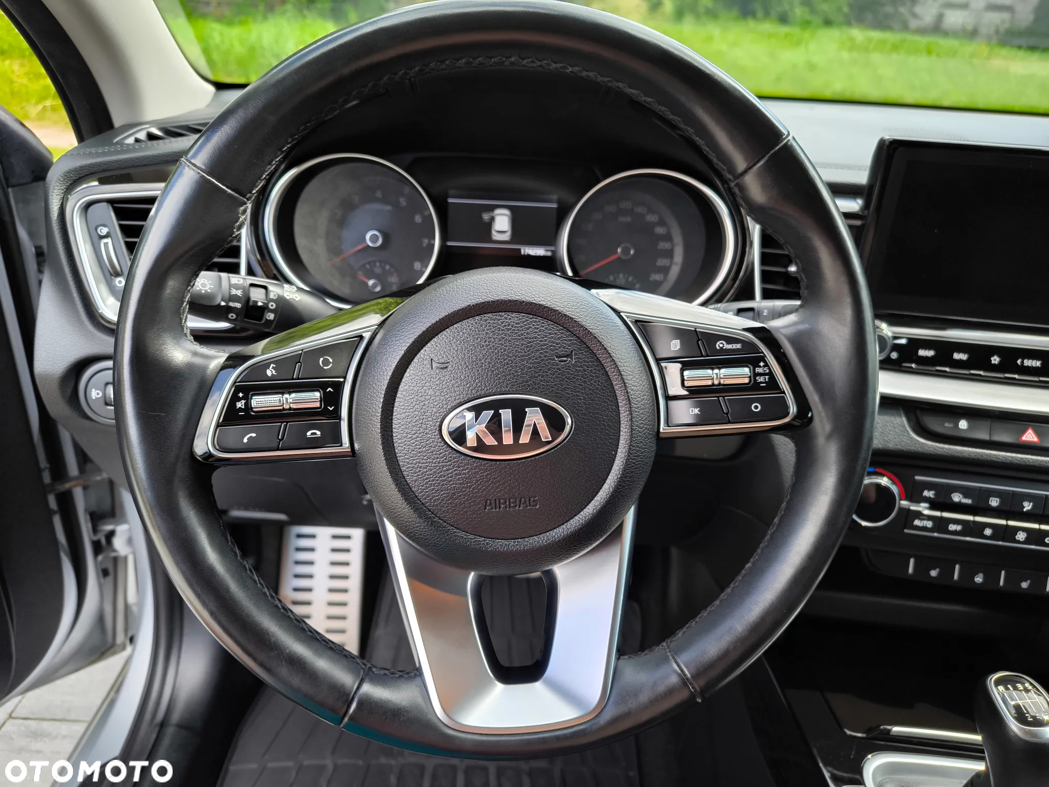 Kia Ceed 1.5 T-GDI Business Line Plus - 18