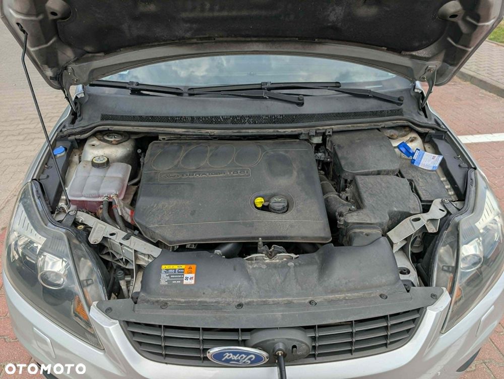Ford Focus 2.0 TDCi Ghia DPF - 8