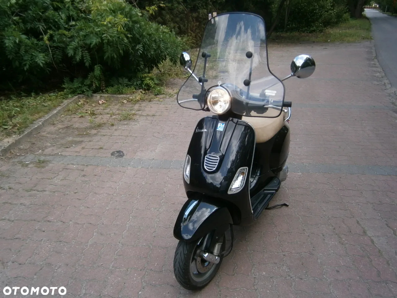 Piaggio Vespa - 4