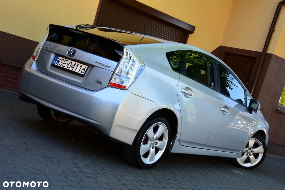 Toyota Prius (Hybrid) Comfort - 8