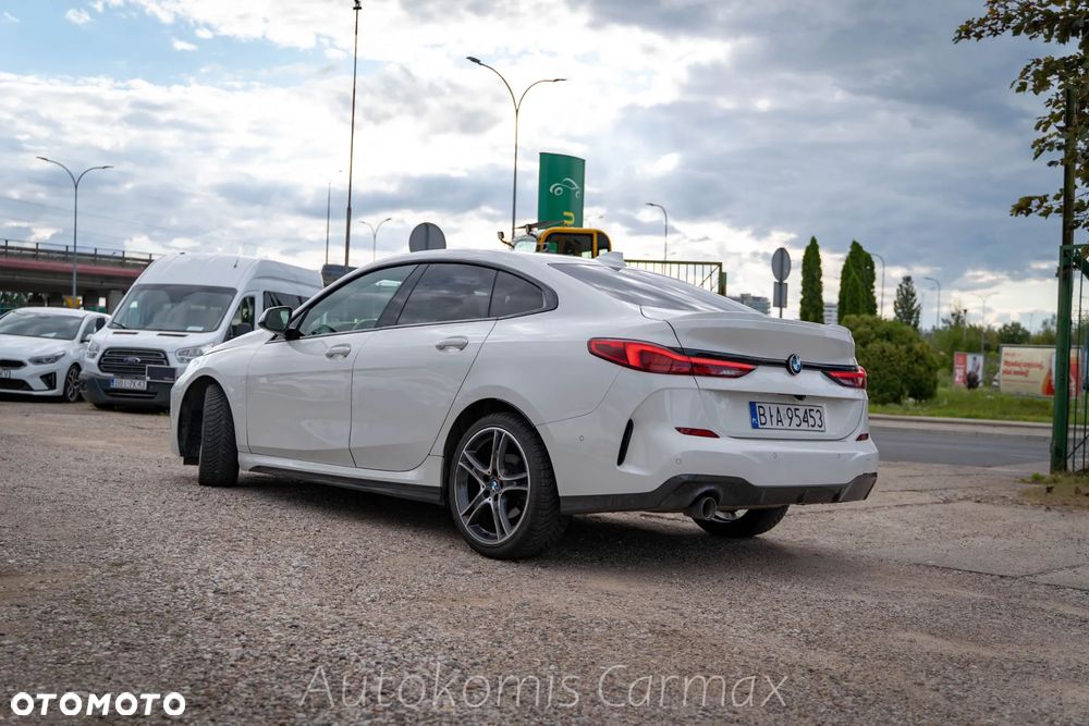 BMW Seria 2 218i - 10