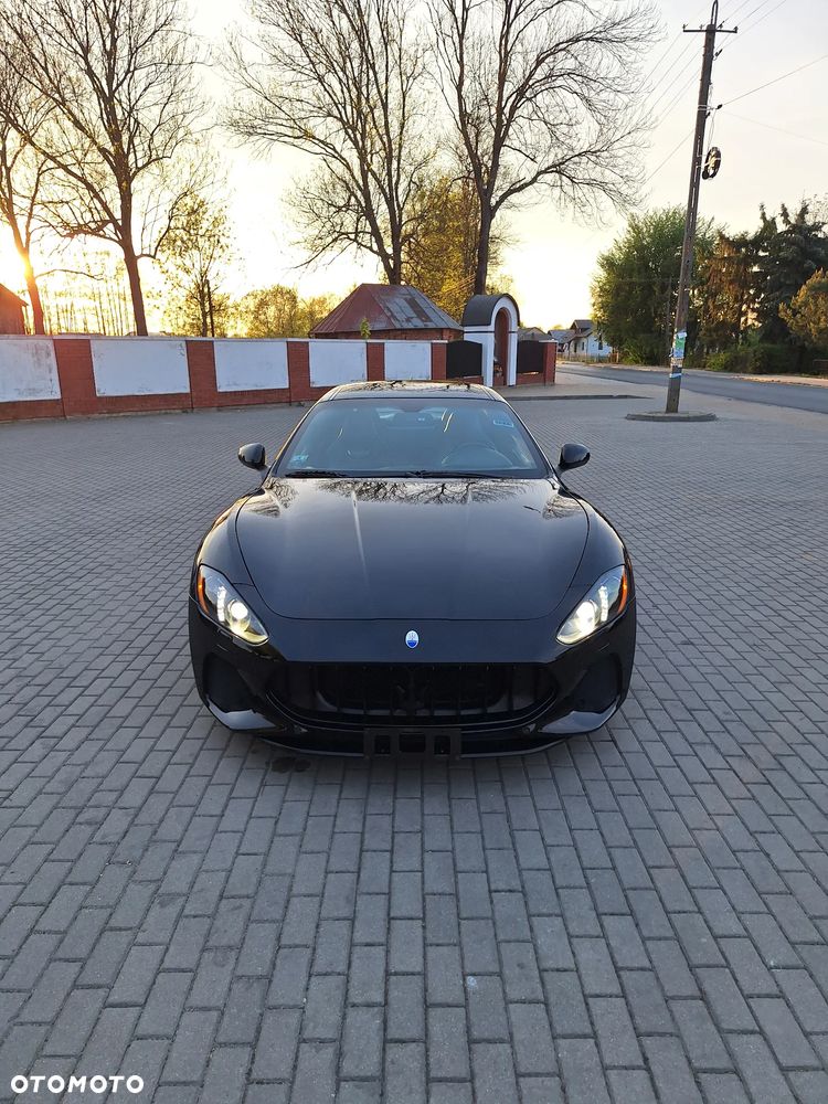 Maserati GranTurismo S Automat - 7