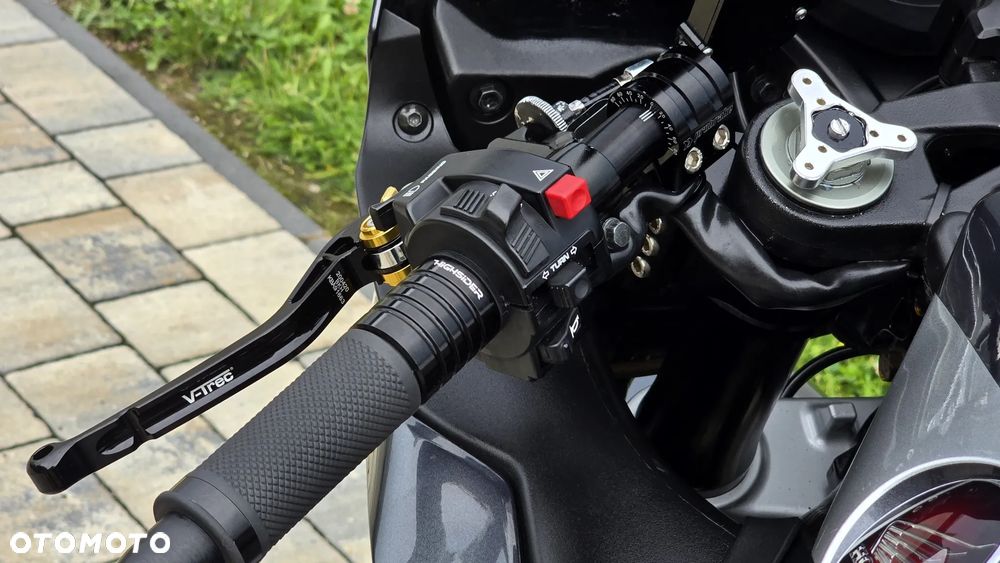 Honda CBR - 33