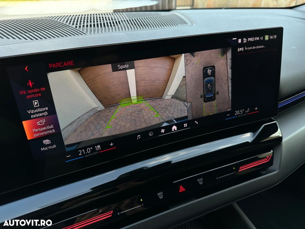 BMW Seria 5 520i AT MHEV - 36
