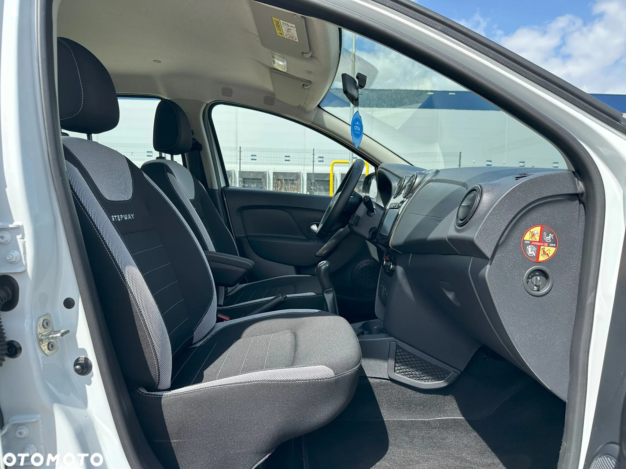Dacia Sandero Stepway TCe 90 S&S Celebration - 33