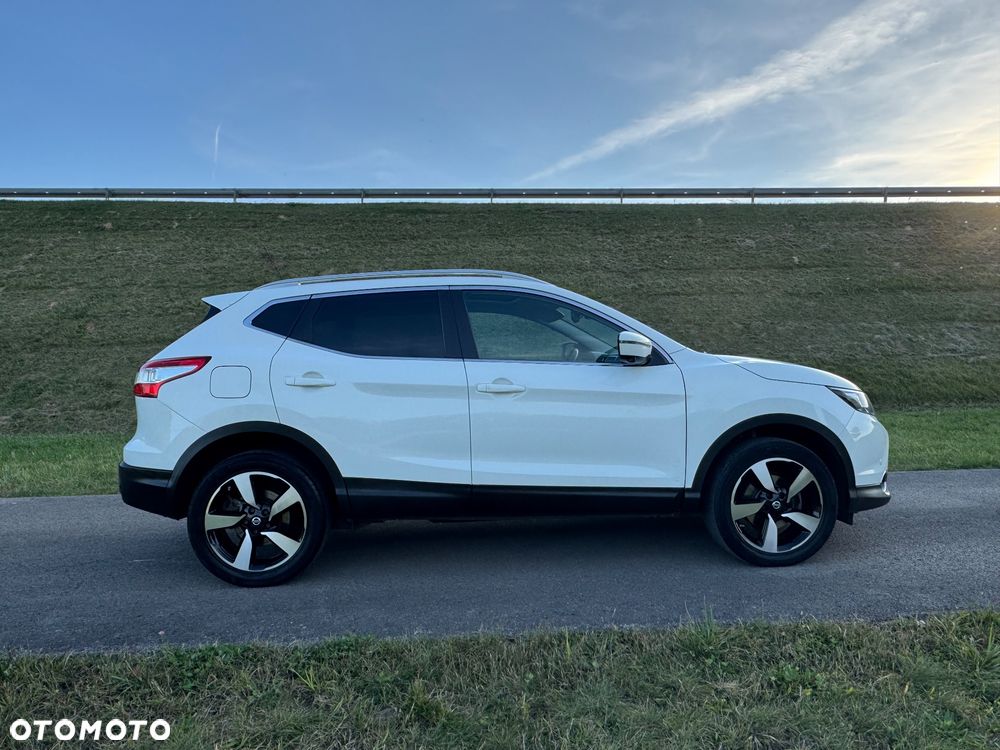 Nissan Qashqai 1.6 DIG-T Tekna+ - 17