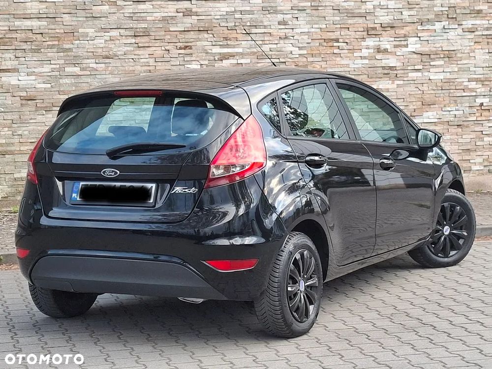 Ford Fiesta 1.25 Champions Edition - 4