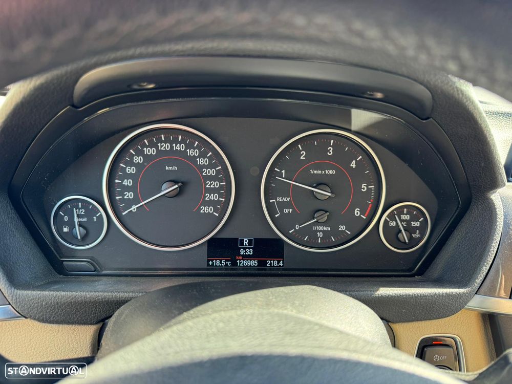 BMW 318 d Auto Line Sport - 9