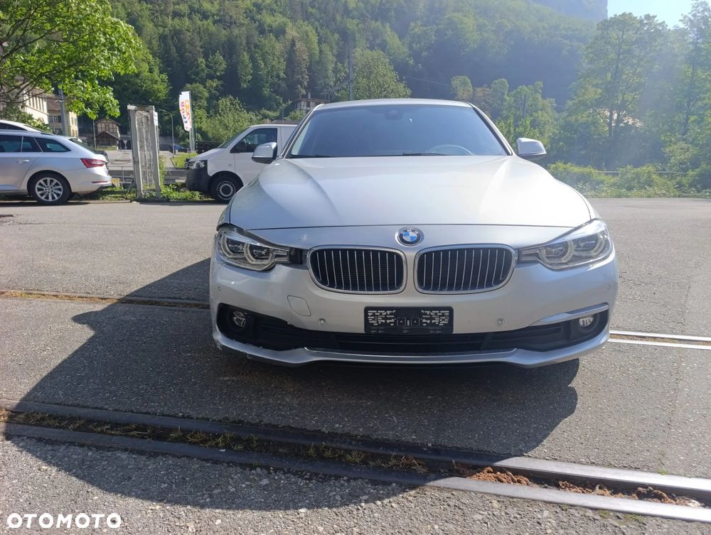 BMW Seria 3 320d Edition Luxury Line Purity - 9