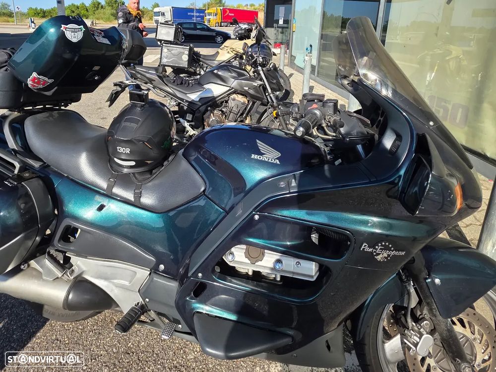 Honda Pan European ST1100 - 6