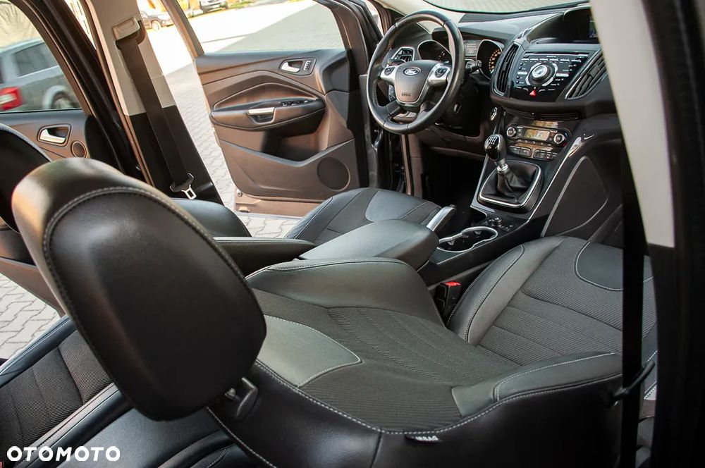 Ford Kuga 2.0 TDCi 4x4 Individual - 26