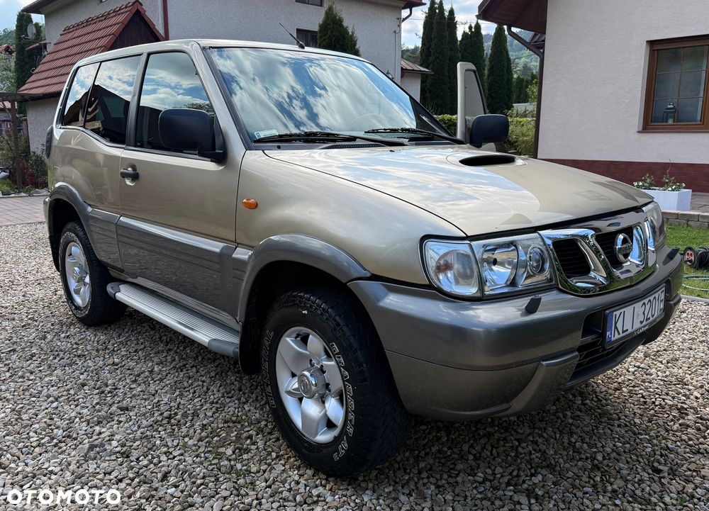 Nissan Terrano 2.7 TDi Comfort - 1