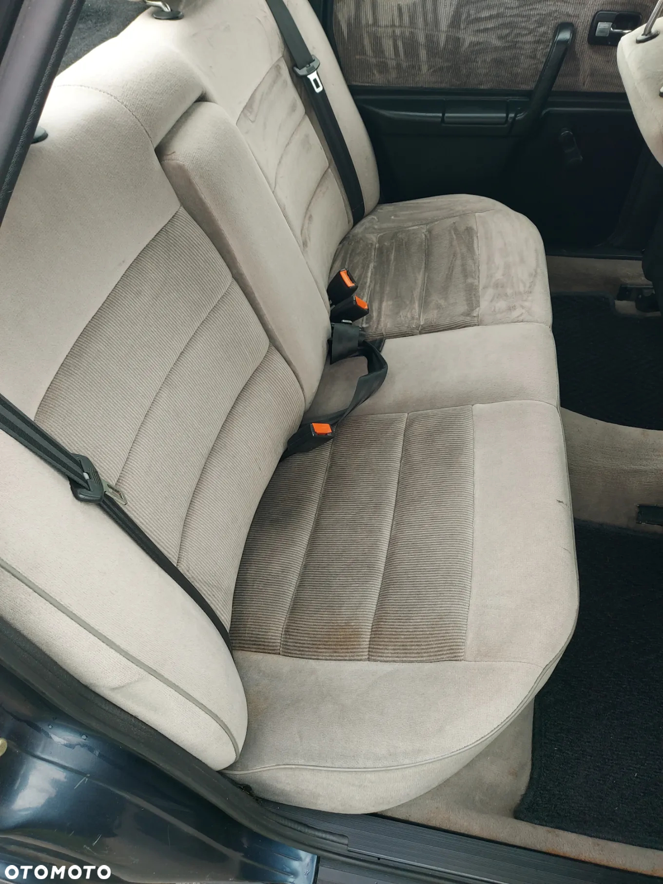 Audi 100 Avant 2.3 - 15