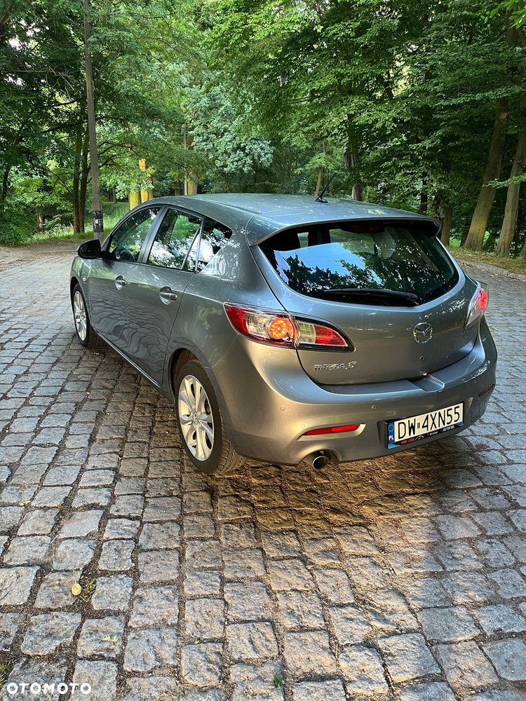 Mazda 3 1.6 Exclusive + - 3