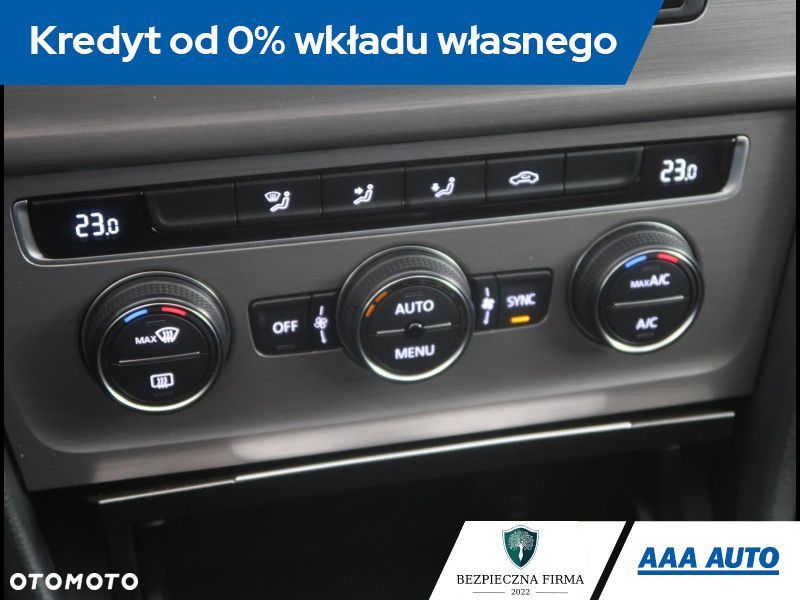 Volkswagen Golf - 13