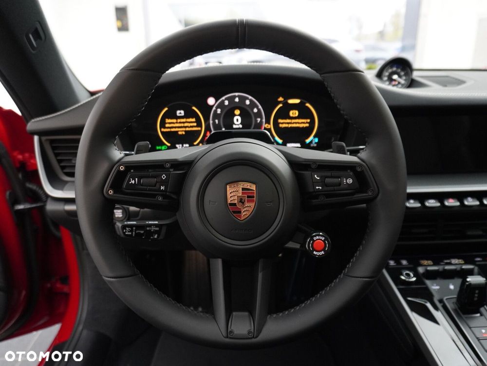 Porsche 911 Carrera - 29