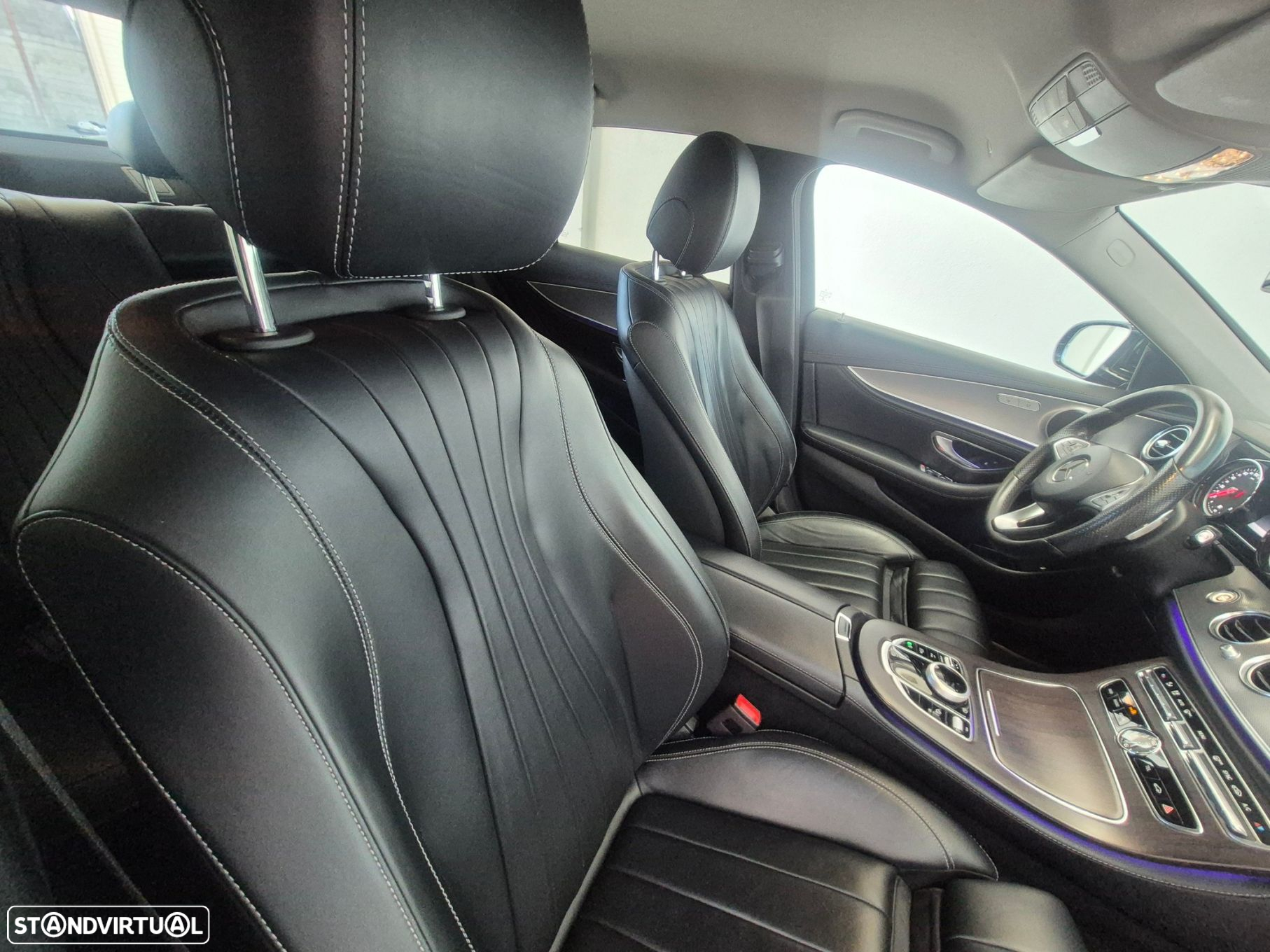 Mercedes-Benz E 220 d Exclusive Line - 25