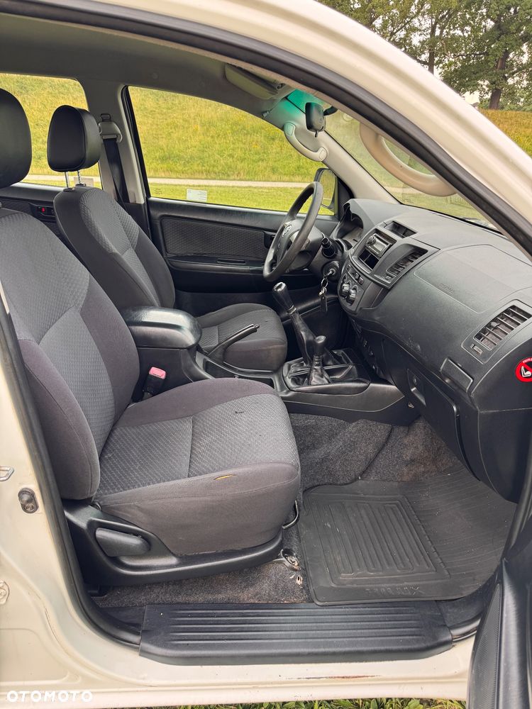 Toyota Hilux 4x4 Double Cab - 21