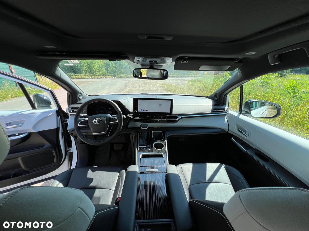 Toyota Sienna - 19